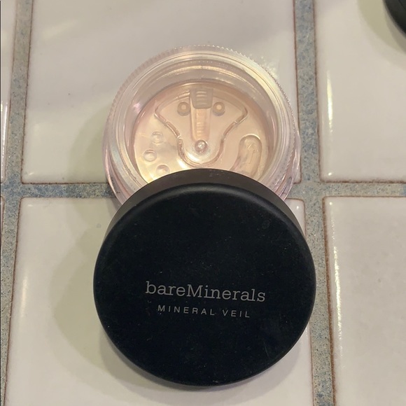 BareMinerals Mineral Veil - BRAND NEW - Picture 2 of 4